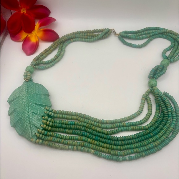 Vintage Turquoise Bead Faux Skin Necklace - Picture 3 of 10